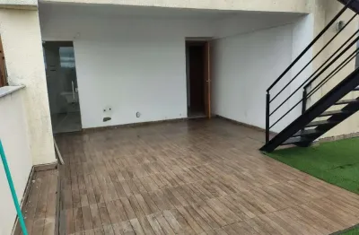 Cobertura com 3 quartos para alugar na Avenida Coletora Artur Trindade, 1661, Jardim das Alterosas - 2ª Seção, Betim por R$ 2.200