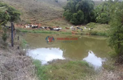 Fazenda à venda na Rua Marieta Ferreira Soares, 5, Centro, Carmésia