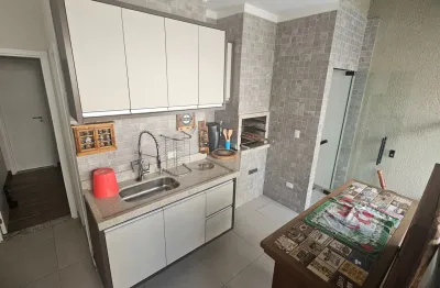 Lindo sobrado triplex  alto padrão com 184m2 localizado na guilhermina