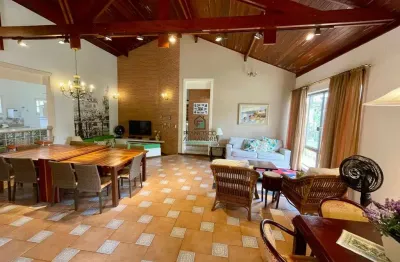 Casa em condomínio fechado com 4 quartos para alugar em Bougainville, Bertioga 