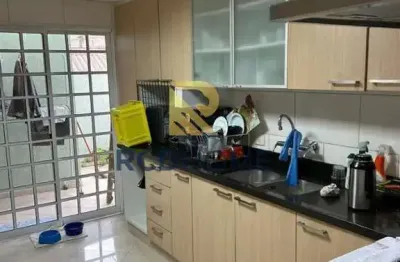 Casa em condomínio para venda em curitiba, uberaba, 3 dormitórios, 1 suíte, 3 banheiros, 2 vagas