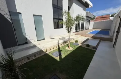 Linda casa 3 suites, de esquina, sozinha no lote, alto adrão de acabamento no moinho dos ventos