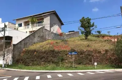 Amplo lote no condomínio nova gramado village, com vista maravilhosa!