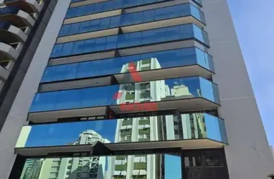 Amplo e luxuoso apartamento de 4 quartos, 2 suítes com lazer completo na rua santo antônio.