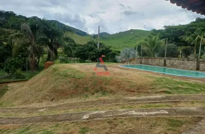 Excelente granja em monte-verde com 1.480 metros ampla área verde com ótima piscina