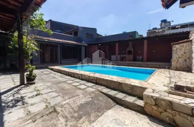 Casa com 4 quartos à venda na Estrada Antônio José Bittencourt, Centro, Nilópolis