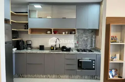 Apartamento à venda no Bairro Forquilhas em São José-SC, com 2 quartos, 1 vaga