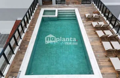 Apartamento à venda, no Bairro Campinas, São José-SC, com 2 quartos, sendo 2 suítes, com 1 vaga
