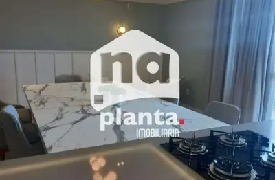 Apartamento à venda, no Bairro Kobrasol, São José-SC, com 2 quartos, sendo 1 suíte, com 1 vaga