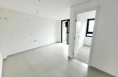 Maravilhoso apartamento com 2 quartos na melhor localização do água verde!