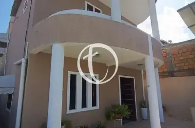 Casa com 4 quartos para alugar no Jardim Placaford, Salvador 