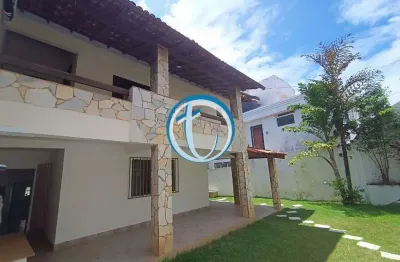 Casa com 3 quartos para alugar no Pituaçu, Salvador 