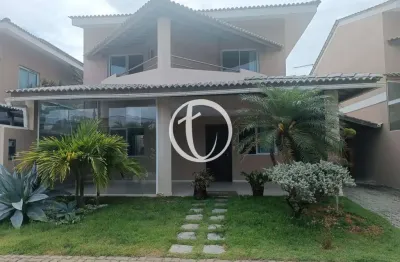 Casa à venda em condomínio fechado  buraquinho | 3 suítes + varanda gourmet