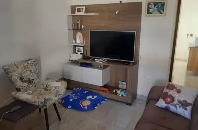 Casa a venda no bairro vila luso, à 5 minutos do centro uma bela vila de casas iguais