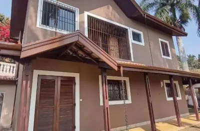 Casa com 3 dormitórios à venda, 272 m² por r$ 1.285.000,00 - freitas - são josé dos campos/sp