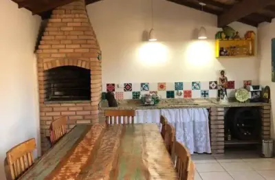 Casa em condomínio à venda na vila nova, louveira-sp: 3 quartos, 1 suíte, 2 salas, 3 banheiros, 4 vagas, 180m².