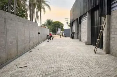Galpão comercial para locação em louveira-sp, bairro leitão - 276m², 2 banheiros, 2 vagas de garagem!