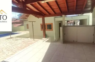 Casa de luxo em condomínio no villaggio capríccio em louveira-sp: 3 quartos, 1 suíte, 2 salas, 3 banheiros, 2 vagas de garagem, 180m².