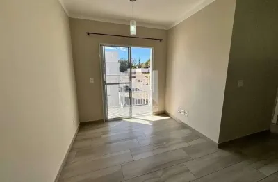 Apartamento à venda no condomínio bella cielo ii na cidade de vinhedo - sp