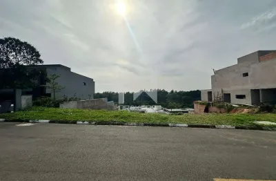 Terreno com leve declive a venda no condomínio vila lombarda na cidade de valinhos - sp