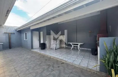 Casa térrea com 3 quartos a venda no bairro João XXIII na cidade de Vinhedo - SP