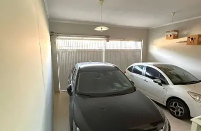Casa no lot. champagnat | amizade | 3 quartos (1 suíte) | 170m²