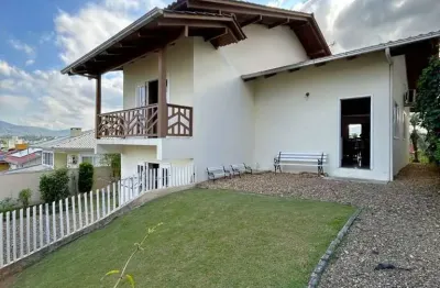 Casa | amizade | 3 quartos ( sendo 1 suíte) | 192m² (378m² de terreno)