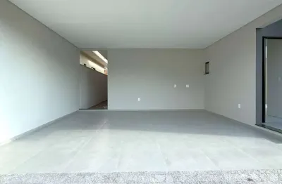 Casa estilo clássica | lot. montreal | três rios do norte | 3 quartos (1 suíte + 2 demi) | 152m²