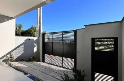 Geminado duplex | três rios do norte | 3 quartos (1 suíte com closet) | 178m²