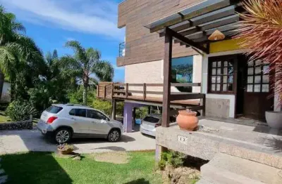 Casa com 6 quartos à venda no Centro, Bombinhas 