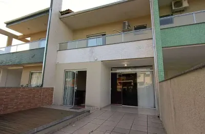 Sobrado com 3 quartos à venda, josé amândio - bombinhas