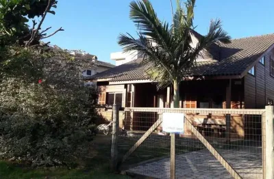 Casa com 3 quartos à venda em Mariscal, Bombinhas 