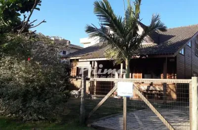 Casa com 3 quartos à venda em Mariscal, Bombinhas 