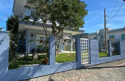 Casa com 3 quartos à venda em Zimbros, Bombinhas 
