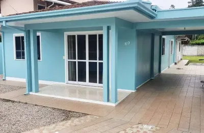 Casa á venda - apenas  160m do mar de zimbros - bombinhas/sc