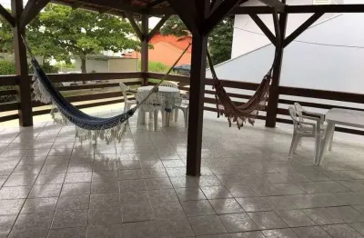 Casa á venda - apenas 90m da praia de zimbros - bombinhas/sc
