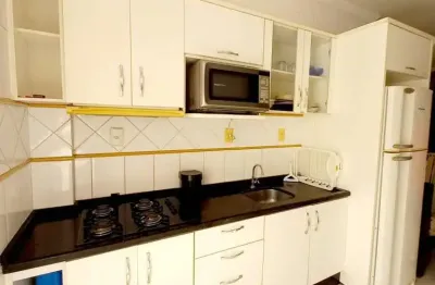 Apartamento de 2 quartos - a 200m do mar - bairro bombas