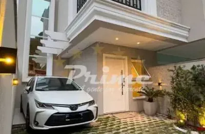 Casa com 2 quartos à venda na Rua Parati, Centro, Bombinhas