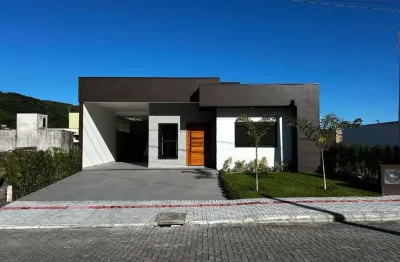 Casa de 3 quartos à venda no bairro sertãozinho - bombinhas/sc