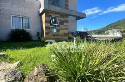 Casa em condomínio fechado com 3 quartos à venda em Zimbros, Bombinhas 