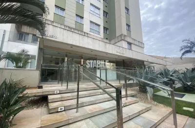 Apartamento com 3 quartos para alugar na Rua Leonora Armstrong, 55, Champagnat, Londrina