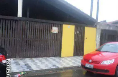 Casa com 2 quartos para alugar no Jardim Real, Praia Grande 
