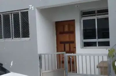 Casa com 2 quartos à venda no Marapé, Santos 