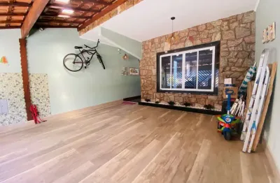 Casa com 3 quartos para alugar na Tupi, Praia Grande 