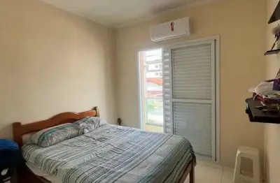 Sobrado com 2 quartos, Balneário Maracanã, Praia Grande - R$ 375 mil, Cod: 721548