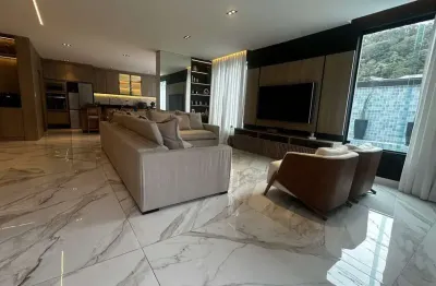 Casa com 4 quartos, Canto do Forte, Praia Grande - R$ 3.8 mi, Cod: 722005