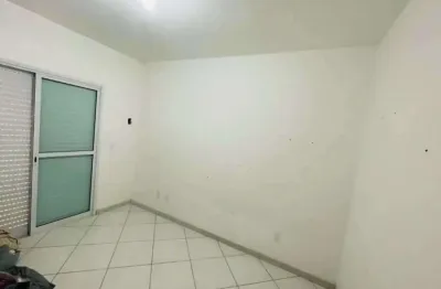 Apartamento com 2 quartos, Guilhermina, Praia Grande, Cod: 722111