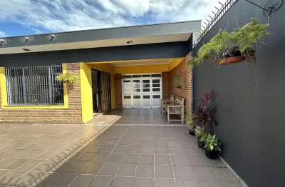 Casa com 3 quartos, Caiçara, Praia Grande - R$ 990 mil, Cod: 722244
