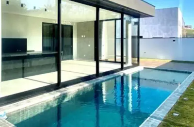 Belíssima casa térrea de alto padrão no condomínio alphaville em jundiaí