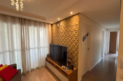 O apartamento possui 3 dormitórios, 2 banheiros, uma vaga de garagem e 70 m², com a vantagem de estar em um dos cinco prédios do condomínio, todos com elevador. é uma oportunidade que equili